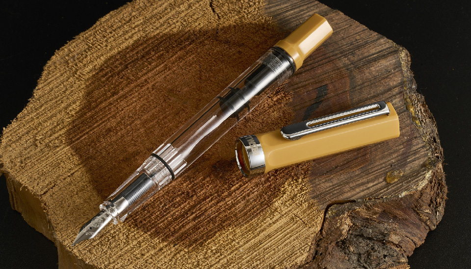 Plnicí pero TWSBI ECO Yellow Bahama foto